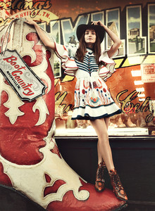 sd2_VMagazine_CraigSalmon_Jan18_05.thumb.jpg.8ebb0d889cc8d49236db70322f9b4acc.jpg