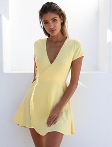 shopify_1cb8c2c0b8757f32eff55a330465b3c6_seeing-you-dress-yellow_4000x4000.jpg