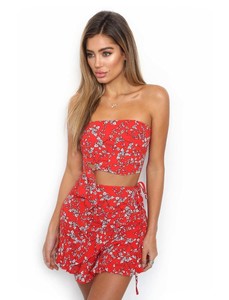 shopify_63cec9c4c5cecd34e934d0751ae26f15_haliwell-top-red-floral.jpg