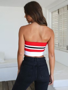 shopify_74c5b8aaef354bc404915193fe647f17_first-sight-crop-white-red_4000x4000.jpg