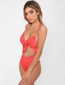 shopify_82ae4ef628c05a3e287a494eb55561eb_pop-one-piece-red.jpg