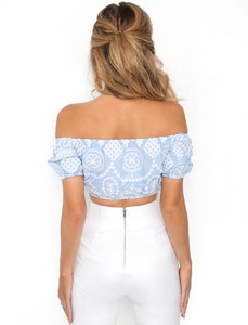 shopify_aa972d3fb30a830c8b5e8e10b5fd7acd_stella-crop-blue_a6a71130-70d6-48d9-a458-c3ebd8d30304.jpg