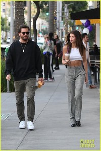 sofia-richie-scott-disick-coffee-january-2018-05.jpg