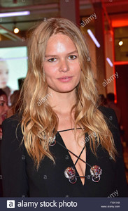 start-der-fashion-x-sport-saison-mit-zalando-in-st-agnes-kirche-featuring-anna-ewers-wo-berlin-deutschland-bei-15-marz-2016-fxk1k8.jpg