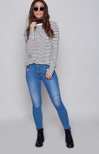 stripe-longsleeve-top-9_4000x4000_crop_bottom.jpg