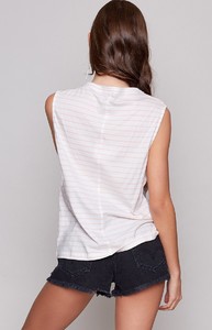 stripe-sl-tee-279_4000x4000_crop_bottom.jpg