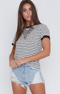 stripe-tee-172_4000x4000_crop_bottom.jpg