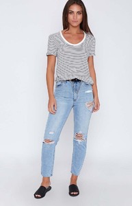 stripe-tee-314_4000x4000_crop_bottom.jpg