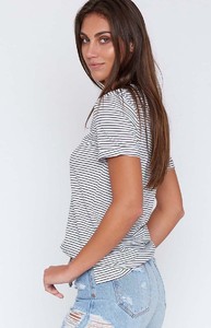 stripe-tee-316_4000x4000_crop_bottom.jpg