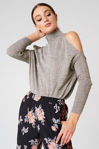 trendyol_open_shoulder_knit_1494-000438-0063_01a.jpg