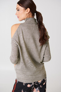 trendyol_open_shoulder_knit_1494-000438-0063_02b.jpg