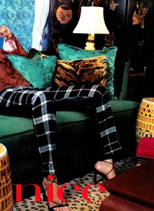 us_vogue_sept_2000_15.thumb.jpg.66de9a69ea0907f2ee21a734b1f24baf.jpg