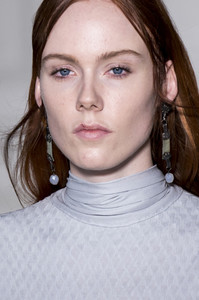 valentino-hc-clp-rs17-2238.thumb.jpg.c12c603d00b142d18739183d55562320.jpg