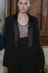 valentino-hc-clp-rs18-6720.thumb.jpg.b123b4122221f3596d4606573d23f429.jpg