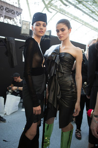vauthier-hc-bks-m-rf17-0538.thumb.jpg.53ce406d13914b941d85d7dbd537bb8d.jpg