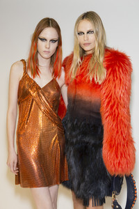 versace-bks-z-rf17-9579.thumb.jpg.327ee9cb3ffe0091390adfc3c3cf16b4.jpg