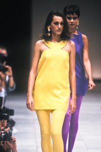 versace-ss-1991-1.thumb.jpg.5a98f5ea9f30fe84f51132530c24d65c.jpg