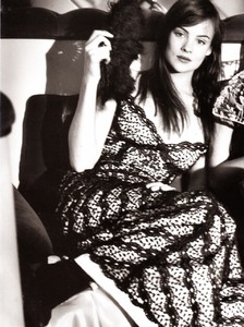 vogue_italia_supp_mar_1995_54.thumb.jpg.606795c9a70f1e278fd24e93e1acd1f2.jpg