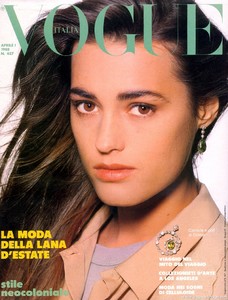 vogueitaly88aprilcvr.thumb.jpg.8afb7fde9d85682910e11966054b9dfb.jpg