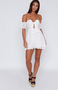 white-embroidery-dress-5_4000x4000_crop_bottom.jpg