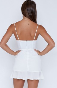 white-tie-dress-88_4000x4000_crop_bottom.jpg