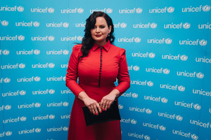 zbynek-riedl_unicef_panenky-45.thumb.jpg.6b0e29fe939257e850320e93a833bc03.jpg