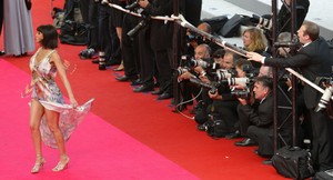 00285_cff_yasminela_frontiere_de_l39aube_premiere_cannes03_123_190lo.jpg