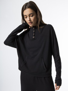 1-beyond-yoga-snap-me-down-dolman-pullover-outerwear-black.jpg