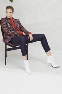 12-camilla-and-marc-fw-18.thumb.jpg.927741f78e714f5ca10cd981c52deaf7.jpg