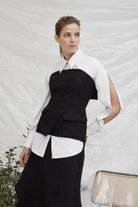 13-camilla-and-marc-fw-18.thumb.jpg.90577b0ee446a0154c4d50d576b191e8.jpg