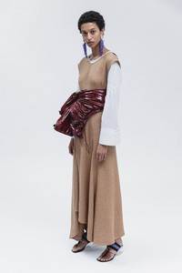 16-3.1-phillip-lim-resort-18.thumb.jpg.bfff1fcf0f19b601dab2948b2c7dcd68.jpg