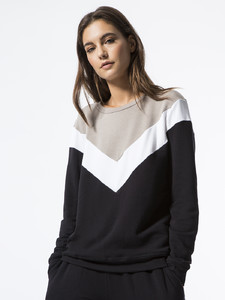 2-beyond-yoga-living-easy-chevron-sweatshirt-outerwear-black-timber-color-block.jpg