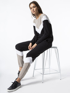 3-beyond-yoga-living-easy-chevron-sweatshirt-outerwear-black-timber-color-block.jpg