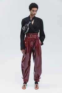 30-3.1-phillip-lim-resort-18.thumb.jpg.ee002f7d02aac55e673b6d52e7d04a48.jpg