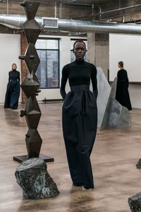 38-the-row-fall-ready-to-wear-2018.thumb.jpg.582e667973b4f50888ab1a357f0c1865.jpg