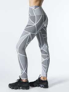 4-beyond-yoga-high-waisted-midi-legging-bottoms-white-breakout.jpg