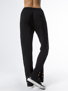 4-beyond-yoga-snap-it-up-sweatpant-bottoms-black.jpg