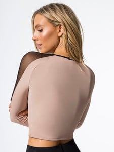4-michi-bolt-crop-top-nude-pink.jpg