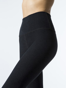 5-beyond-yoga-high-waisted-midi-legging-bottoms-darkest-night.jpg