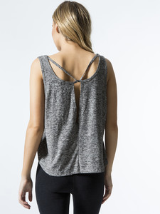 5-beyond-yoga-weekend-traveler-cropped-tank-tops-black-white.jpg