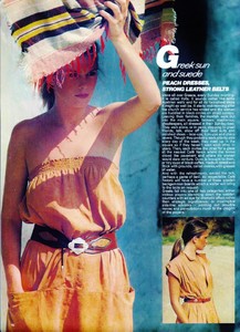 5a749e85d6e71_UKVogueJanuary1980NewMorning-GreekSunBruceWeber9.thumb.jpg.5a6743376b1b4970ff544c8130067cde.jpg