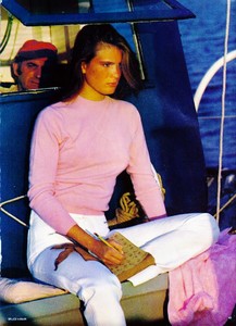 5a749e879cbf2_UKVogueJanuary1980NewMorning-GreekSunBruceWeber11.thumb.jpg.7a928991d8fe6faa83f2e9b8552fd136.jpg