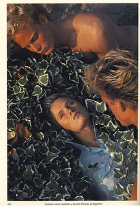5a76e7f87faba_LeiFebruary1985arrivaillookfloralebyherbritts2.thumb.jpg.d8049c92e125a233924b0b4f6e7911e4.jpg