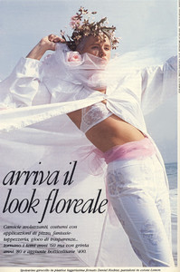 5a76e80423d1d_LeiFebruary1985arrivaillookfloralebyherbritts.thumb.jpg.110135d0411e384d1a2743687e09aa1a.jpg