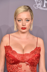 Caroline+Vreeland+2018+amfAR+Gala+New+York+6BcyDYopQiix.jpg