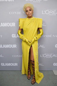 Solange+Glamour+Celebrates+2017+Women+Year+YoObCXrYLsVx.jpg