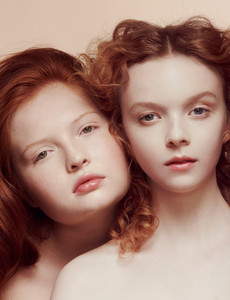 5a7e16b945bf5_MarcJacobsSpring2018Beauty119.thumb.jpg.eb9578003ef7faced9da7a1f894f3e66.jpg