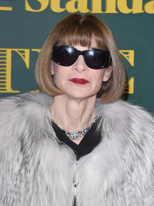 Anna+Wintour+London+Evening+Standard+Theatre+86cnYcLJjy2x.jpg