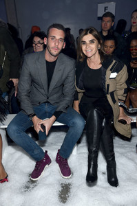 Carine+Roitfeld+Philipp+Plein+Front+Row+February+qvqqf6ULGu6x.jpg