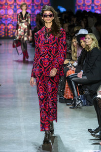 5a8312baeaeb6_AnnaSuiFall2018Zdi4zW15hZux.thumb.jpg.f188b4fe795f957969ed1b20149c4aee.jpg